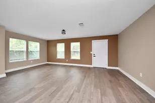 2430 Dolly Wright St, Houston, TX 77088 - Photo 42