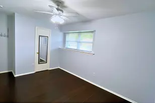 13419 Greenway Dr, Sugar Land, TX 77498 - Photo 16