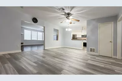 13419 Greenway Drive, Sugar Land, TX 77498 - Photo 8