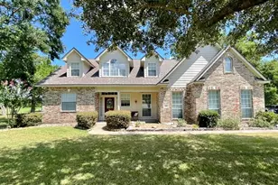 2903 Creekside Dr, Brenham, TX 77833 - Photo 2
