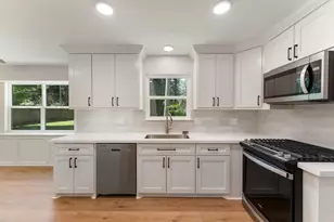 6311 Craigway Rd, Spring, TX 77389 - Photo 4