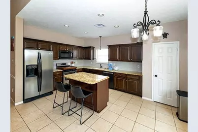 13810 Viewfield Court, Houston, TX 77059 - Photo 6