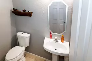 13810 Viewfield Ct, Houston, TX 77059 - Photo 10