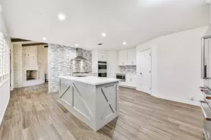312 S 15th St, La Porte, TX 77571 - Photo 12