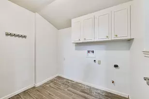 312 S 15th St, La Porte, TX 77571 - Photo 18