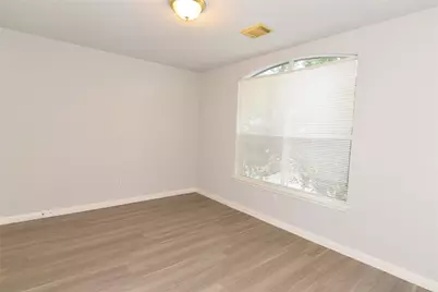 6807 Turtlewood Drive, Houston, TX 77072 - Photo 20