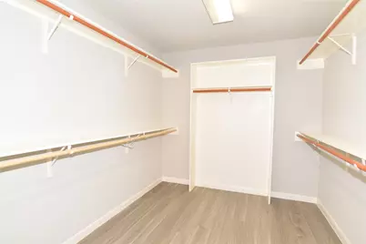 6807 Turtlewood Drive, Houston, TX 77072 - Photo 16