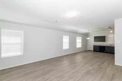 8622 Wilkins Oaks Drive, Houston, TX 77028 - Photo 6