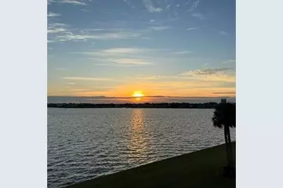 351 Lakeside Lane #304, Houston, TX 77058 - Photo 6