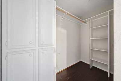 351 Lakeside Lane #304, Houston, TX 77058 - Photo 18