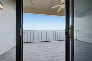 351 Lakeside Ln, Houston, TX 77058 - Photo 4