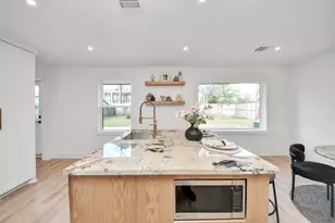 2318 Hialeah Dr, Houston, TX 77018 - Photo 18