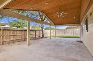 12407 Clara Hills Ln, Houston, TX 77044 - Photo 4