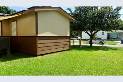 801 19th Avenue N, Texas City, TX 77590 - Photo 24