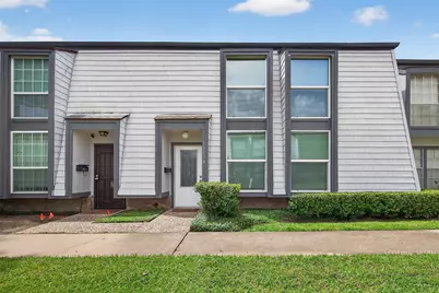 10174 Beekman Place Drive, Houston, TX 77043 - Photo 2