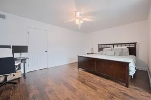 10174 Beekman Pl Dr, Houston, TX 77043 - Photo 20