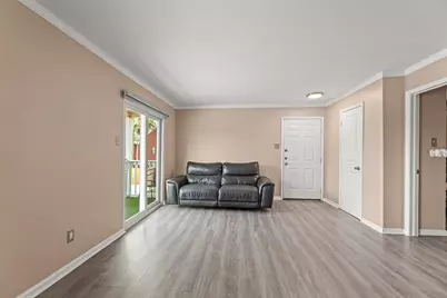 2750 Holly Hall Street #104, Houston, TX 77054 - Photo 6