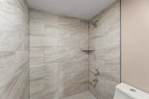 2750 Holly Hall St, Houston, TX 77054 - Photo 12
