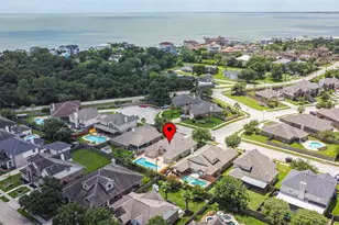 925 Autumn Brook St, Seabrook, TX 77586 - Photo 1