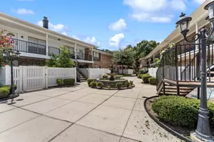14333 Memorial Dr, Houston, TX 77079 - Photo 4