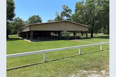 225 Lakecrest, Livingston, TX 77351 - Photo 6