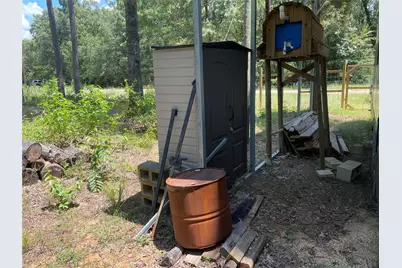 225 Lakecrest, Livingston, TX 77351 - Photo 2