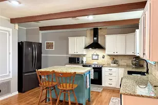 300 Bayou Dr, Beaumont, TX 77705 - Photo 12