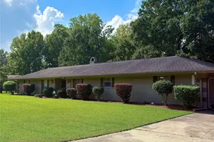 300 Bayou Dr, Beaumont, TX 77705 - Photo 2