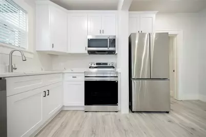 1934 Hawthorne, Houston, TX 77098 - Photo 6