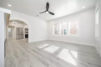 1934 Hawthorne, Houston, TX 77098 - Photo 8
