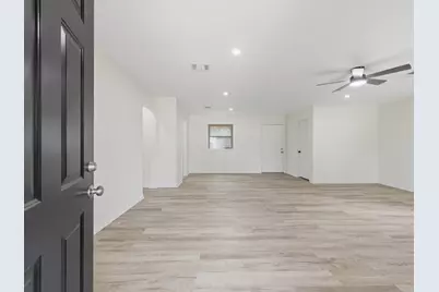 725 Lafayette Street, Hempstead, TX 77445 - Photo 4