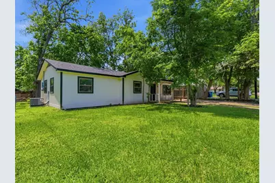725 Lafayette Street, Hempstead, TX 77445 - Photo 1