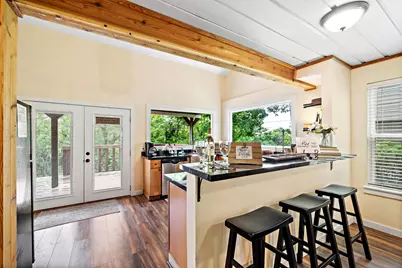 401 Lazy River Lane, Mont Belvieu, TX 77523 - Photo 8