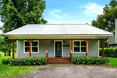 401 Lazy River Lane, Mont Belvieu, TX 77523 - Photo 2