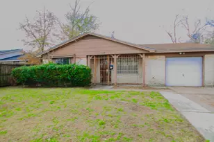 8937 Etta St, Houston, TX 77093 - Photo 12