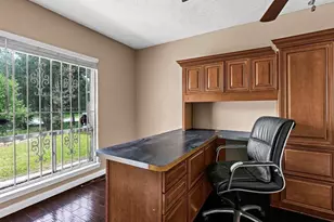 7519 Silent Wood Ln, Houston, TX 77086 - Photo 8