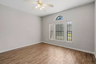 304 Reppert Street, Bacliff, TX 77518 - Photo 10
