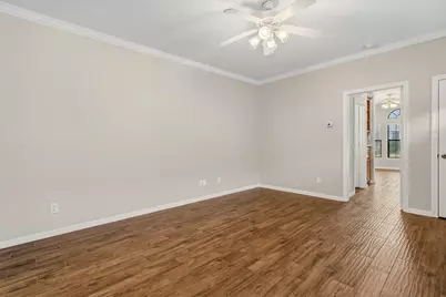 304 Reppert Street, Bacliff, TX 77518 - Photo 6