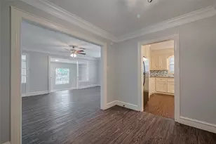 1813 Hatwell St, Houston, TX 77023 - Photo 10