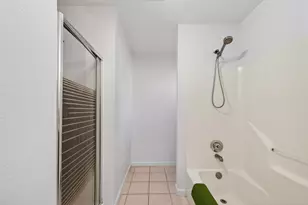 9927 Glenkirk Dr, Houston, TX 77089 - Photo 14