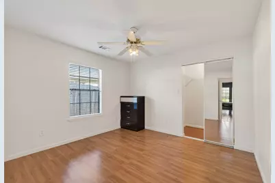 9927 Glenkirk Drive, Houston, TX 77089 - Photo 10