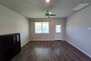 13703 Mariah Dr, Conroe, TX 77384 - Photo 10