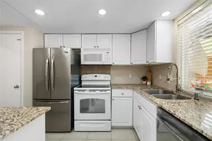 14707 Barryknoll Ln, Houston, TX 77079 - Photo 12