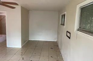 8730 Cowart St, Houston, TX 77029 - Photo 10