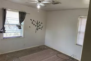 8730 Cowart St, Houston, TX 77029 - Photo 20