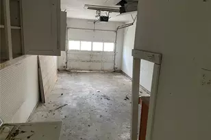 8730 Cowart St, Houston, TX 77029 - Photo 6