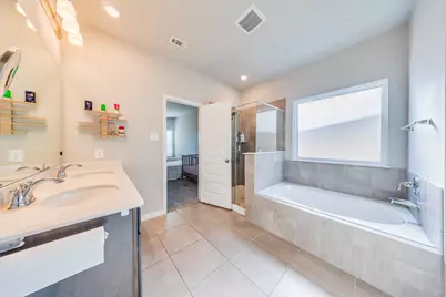 2107 Cherryvale Drive, Tomball, TX 77375 - Photo 10