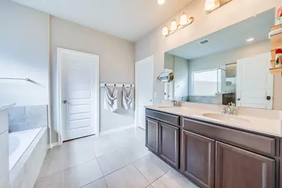 2107 Cherryvale Drive, Tomball, TX 77375 - Photo 8