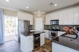 18409 Shaman Dr, Galveston, TX 77554 - Photo 6