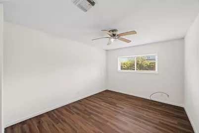 7303 Housman #B, Houston, TX 77055 - Photo 14